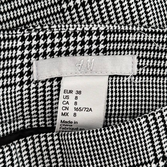 H&M Patterned Mini Skirt - Picture 3 of 3